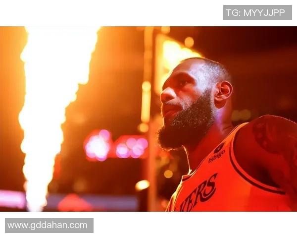 湖人大胜骑士，詹姆斯再度上演三双传奇